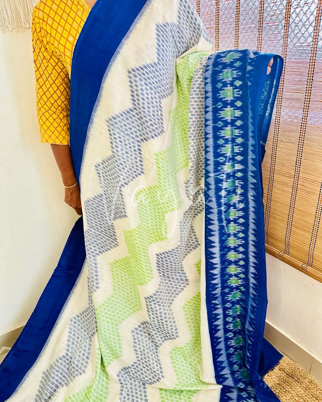 Ikkat WBlue Handloom Saree