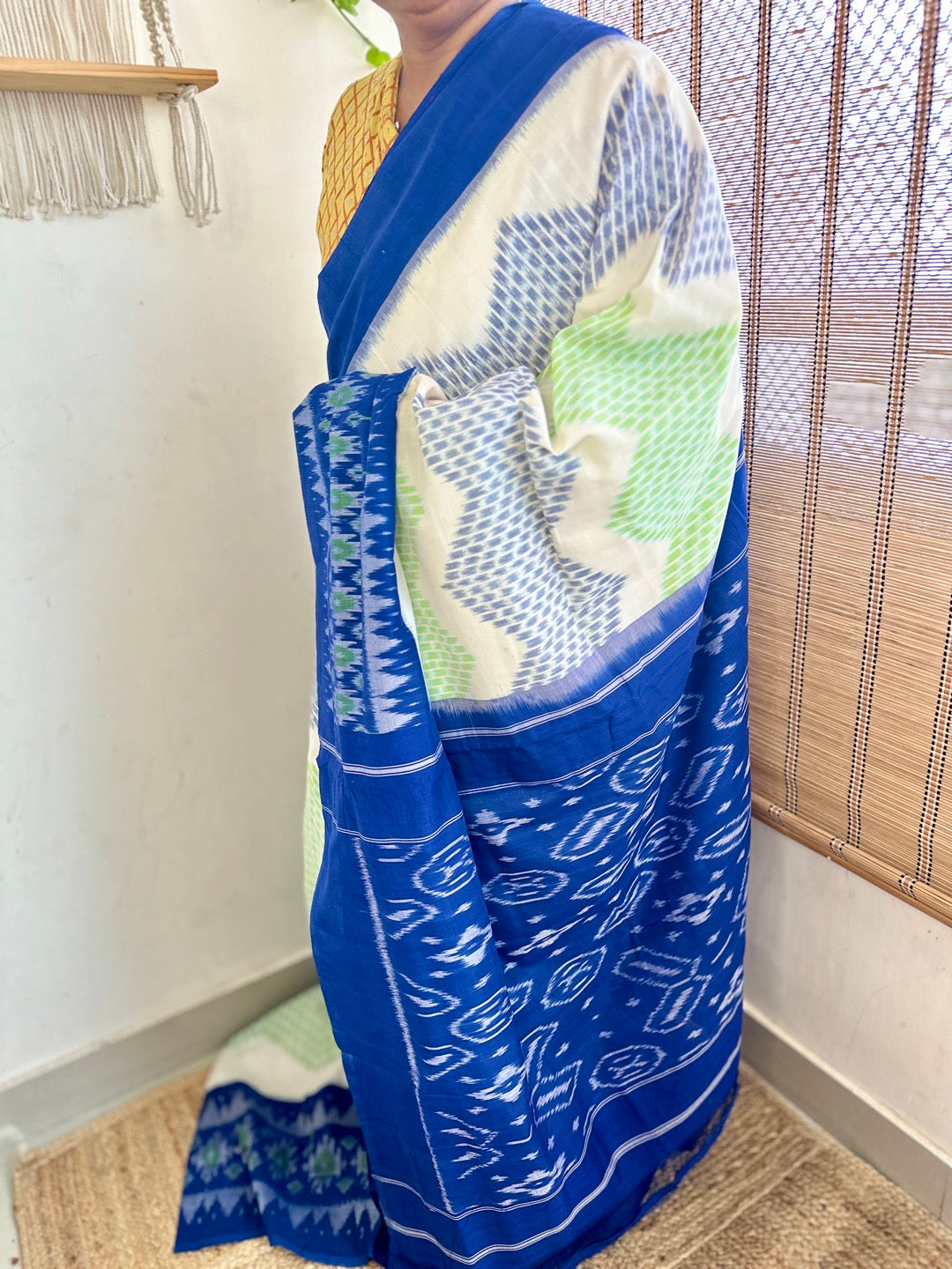 Ikkat WBlue Handloom Saree