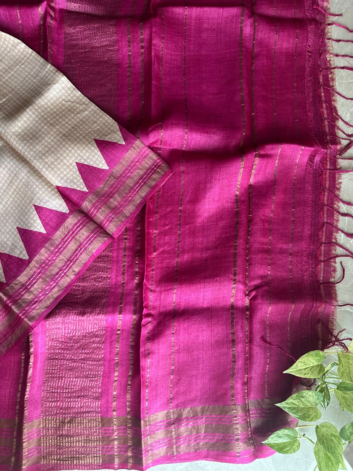 Tussar Silk Check HalfWhite Saree
