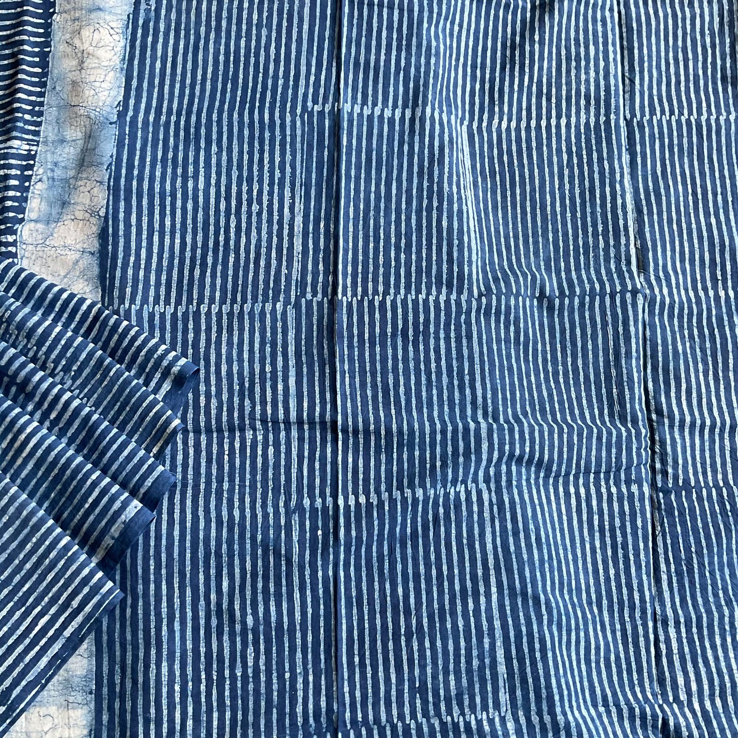 Mulmul Handprinted striped Saree