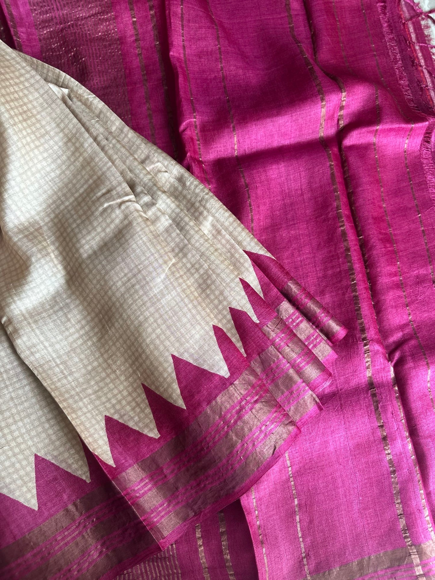Tussar Silk Check HalfWhite Saree