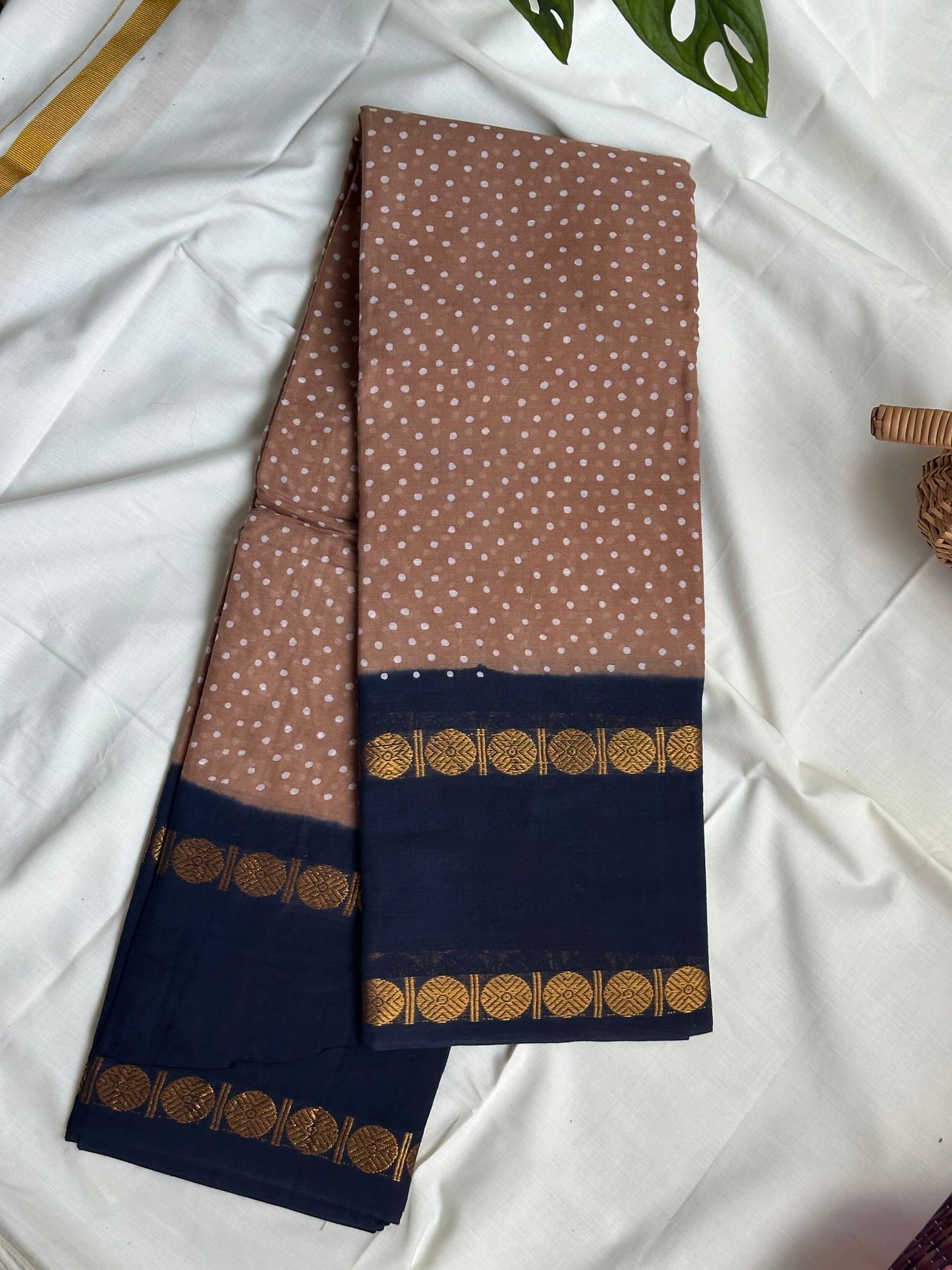 Sungudi Cotton Brown Blue Saree