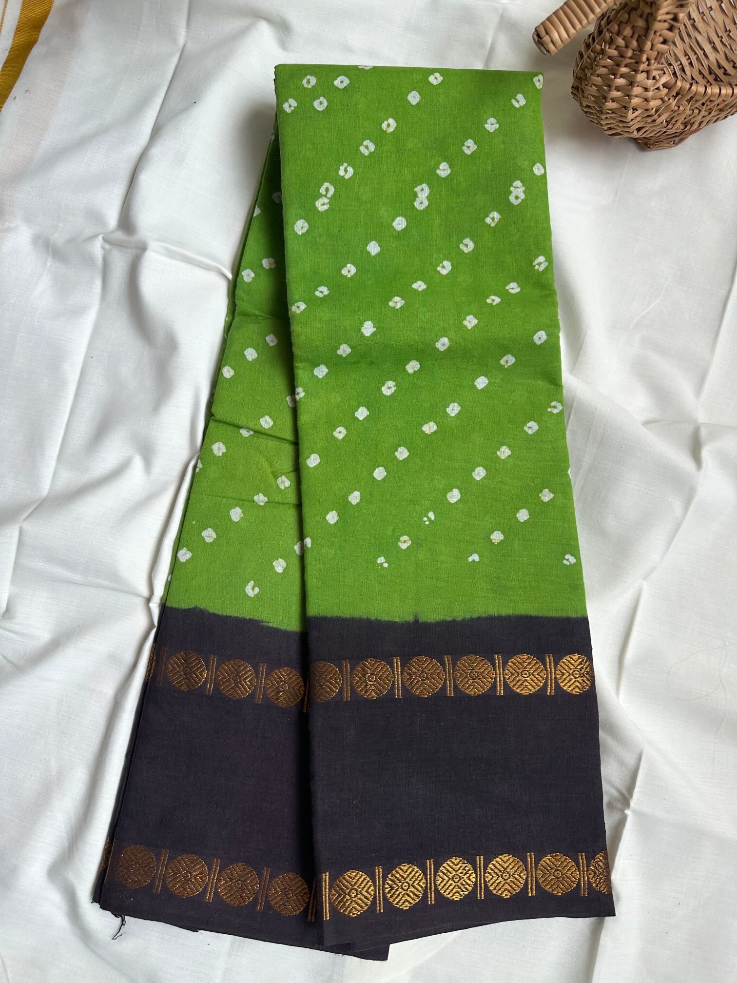 Green Sungudi cotton saree with Dark Brown Borders.