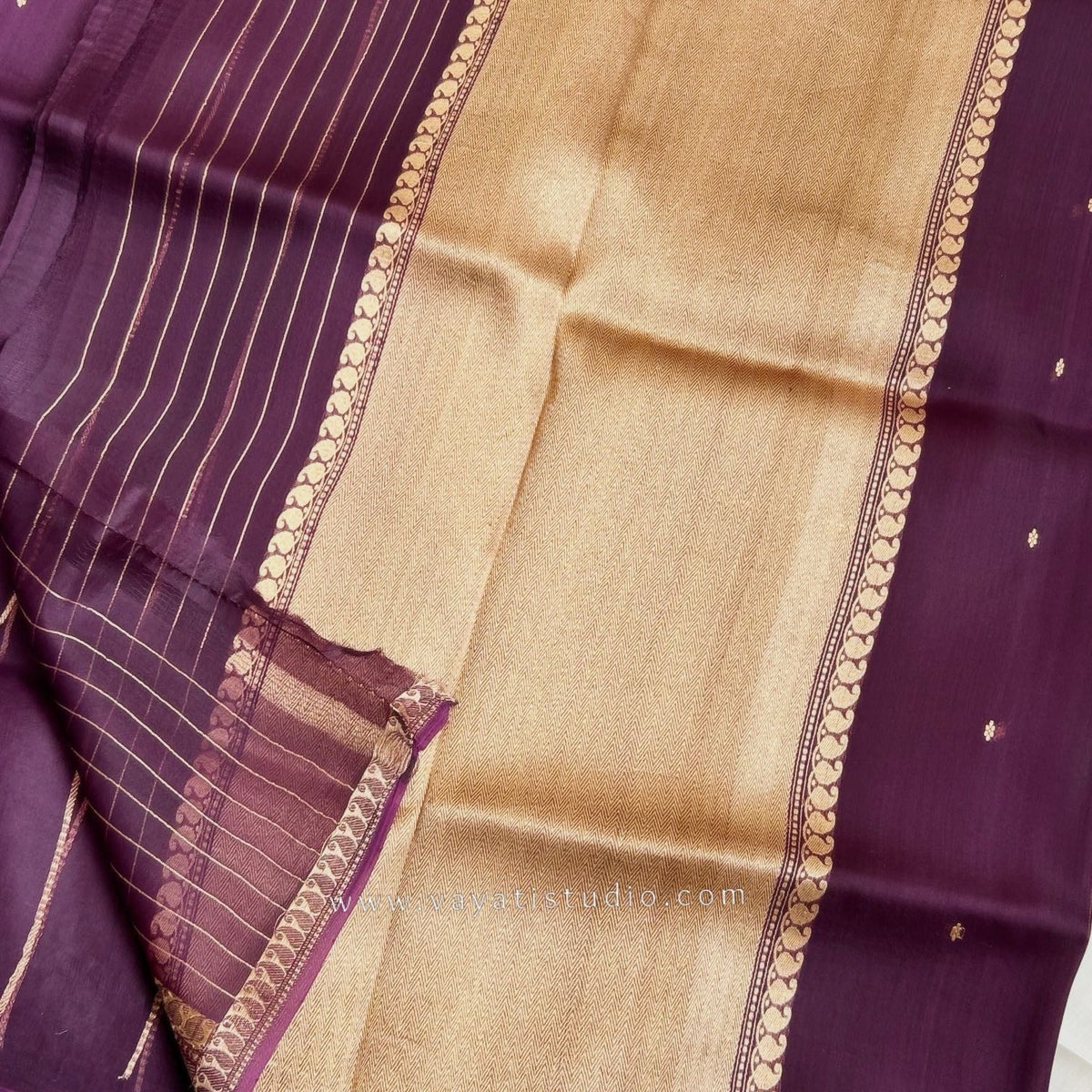 Kora Banarasi DeepWine Saree