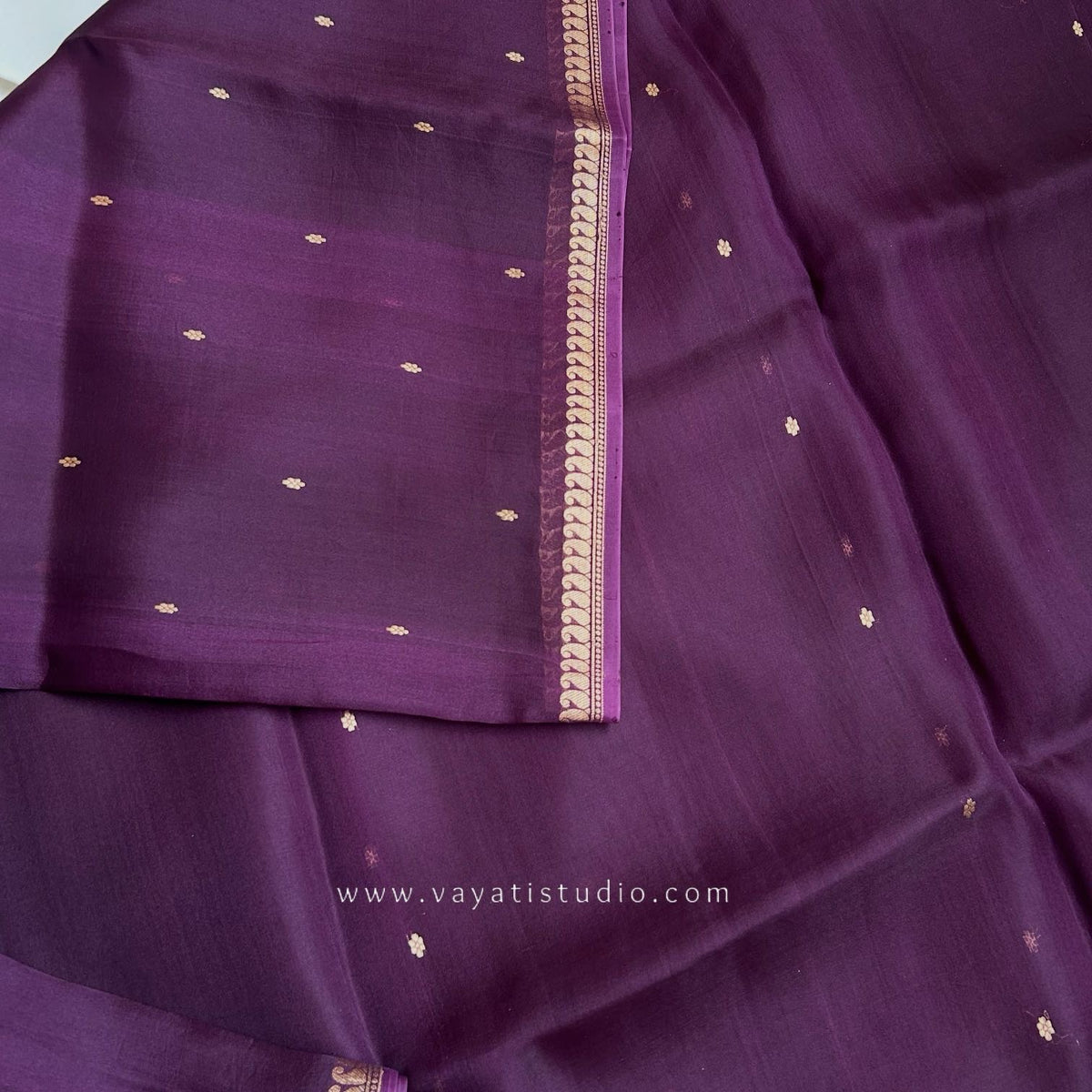 Kora Banarasi DeepWine Saree