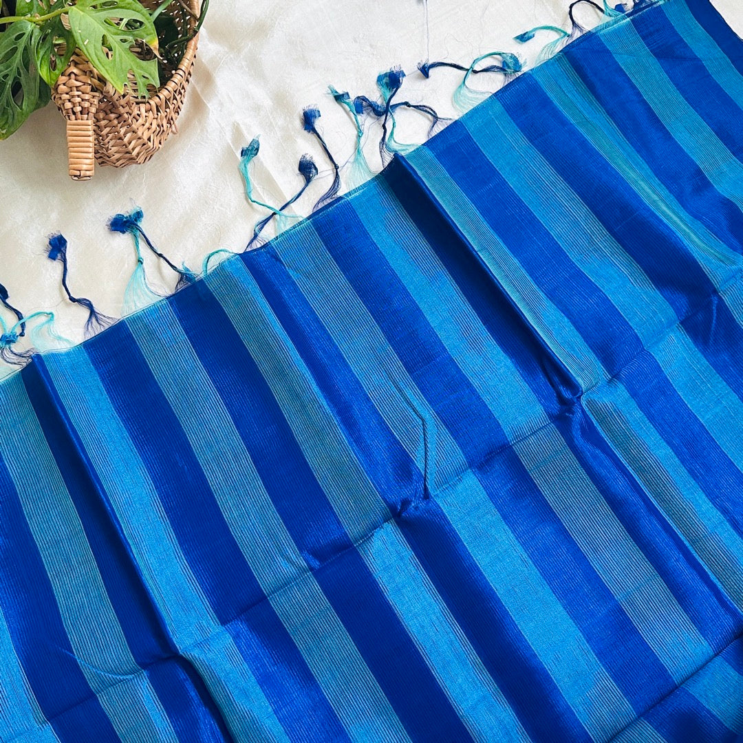 MangalgiriPattu Checked Blue Saree - MPCH04