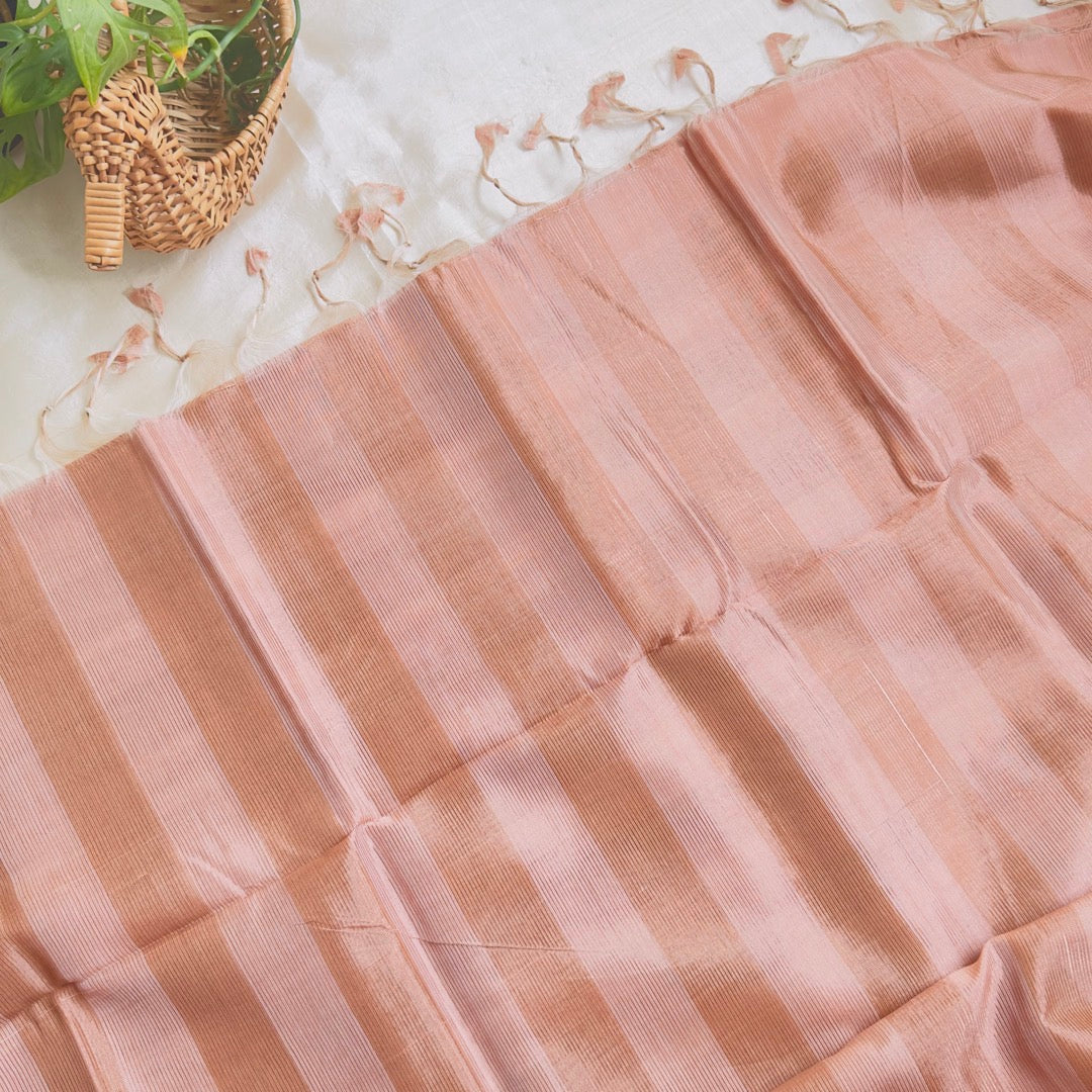 MangalgiriPattu Checked Tan Saree - MPCH05