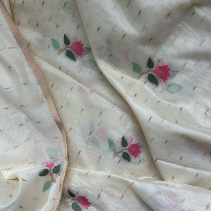 half white semi linen. Jamdhani woven saree Close-up
